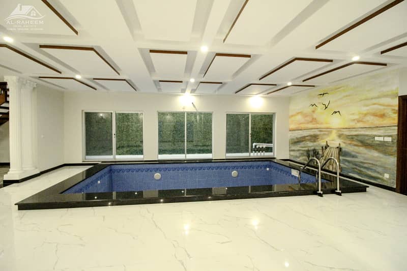 22 MARLA CORNER FULL BASEMENT PLUS SWIMMING POOL ROYAL BANGALOW FOR SALE NEAR TO SPICE BAZAR. 10