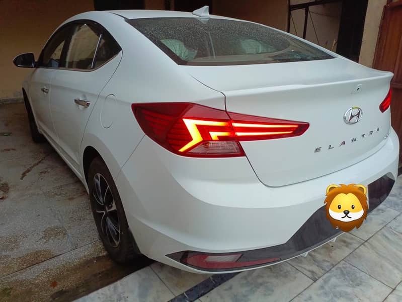 Hyundai Elantra GLS automatic 2024 white 11