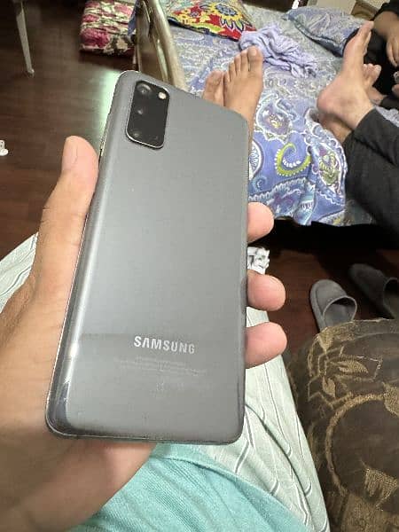 Samsung Galaxy S20 8/128GB 1