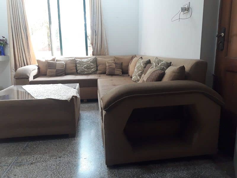 6 seater L shape sofa for sale 10/10 2