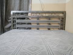 iron bed new design N all OK