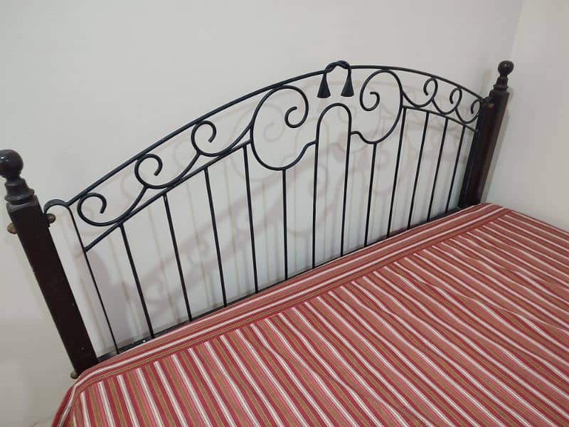 Iron bed with 2 seater iron sofa 3