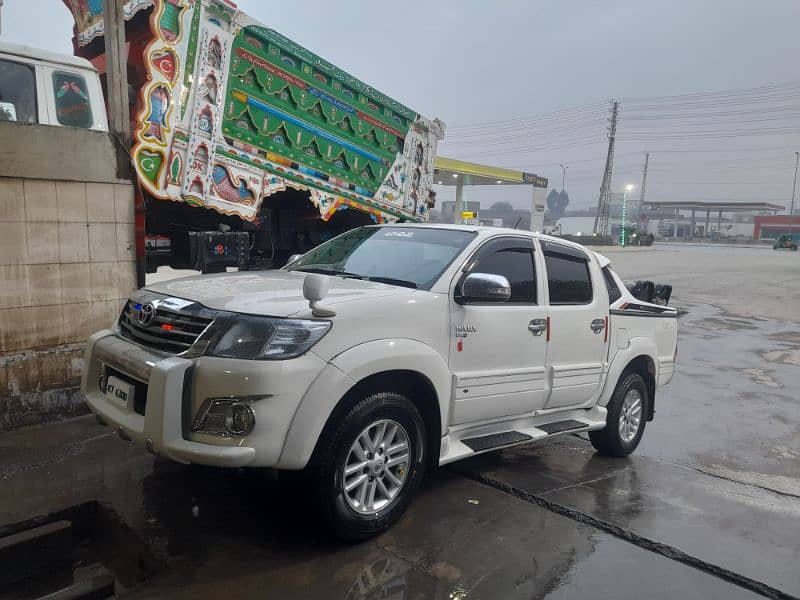 Toyota Hilux 2014 0