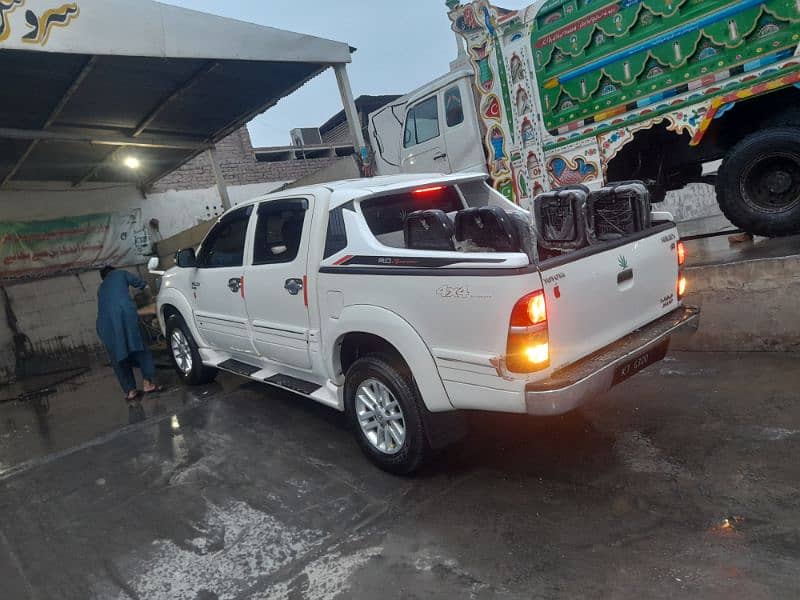 Toyota Hilux 2014 5