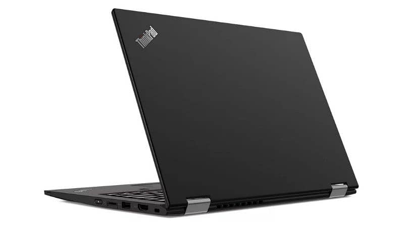 Laptop ThinkPad x390 Touch. 1
