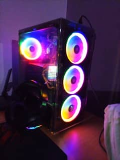 gaming pc with lcd