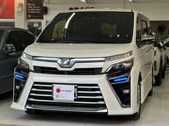 Toyota Voxy 2019 full option