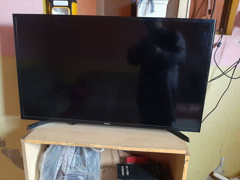 Samsung LED TV 40 inches 5