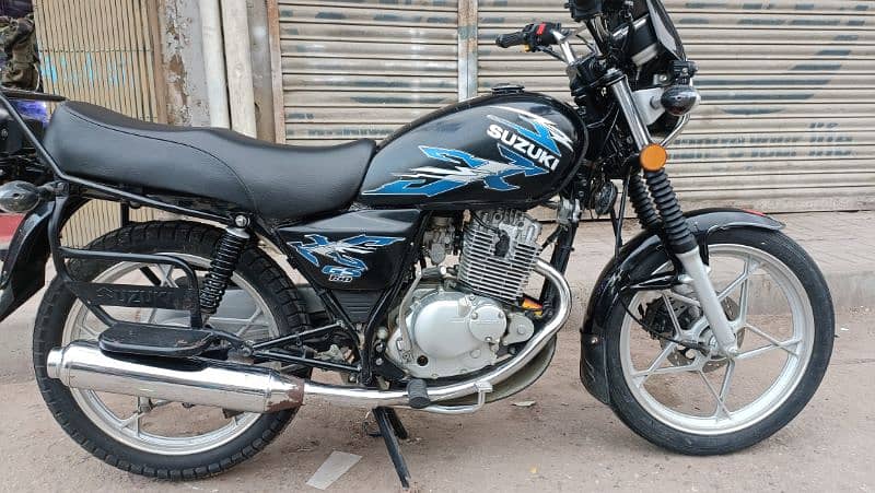 Suzuki GS150 SE brand new condition only 11500 km driven 0