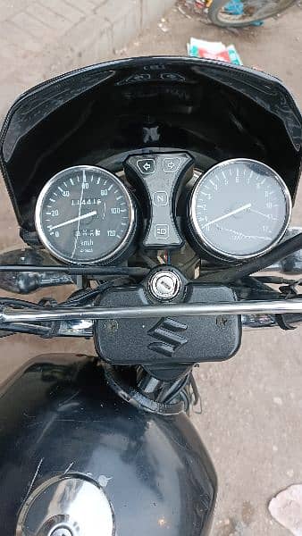 Suzuki GS150 SE brand new condition only 11500 km driven 7