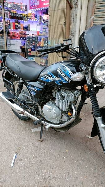 Suzuki GS150 SE brand new condition only 11500 km driven 17