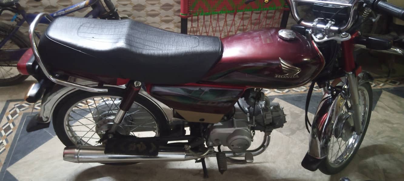 HONDA CD70 urgent sale 1