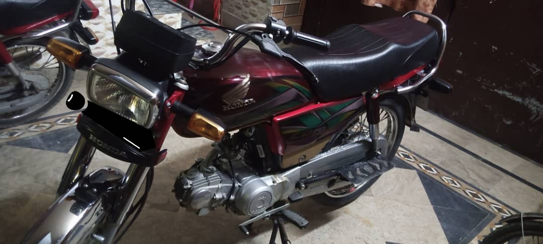 HONDA CD70 urgent sale 2