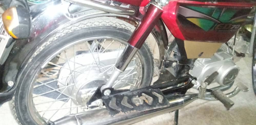 HONDA CD70 urgent sale 3