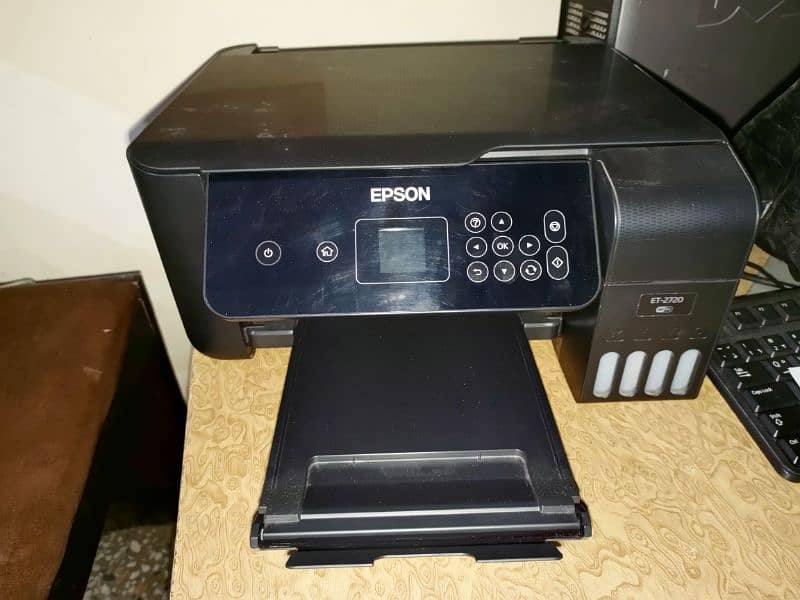 EPSON ET-2720 in Very Good Condition. 0