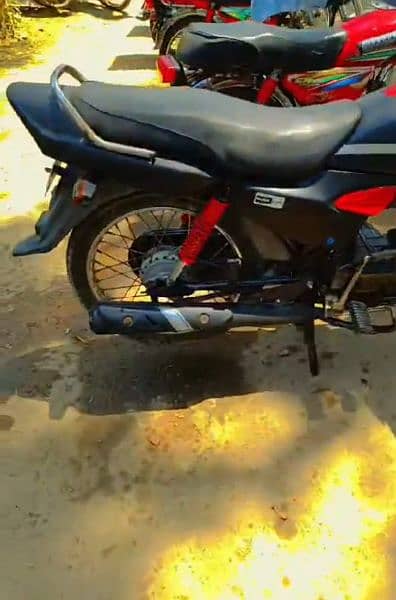 Honda 100cc prider 3