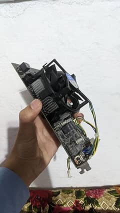 Asus Gtx 650 1gb ddr5 128bit . only fan changed ! working perfectly