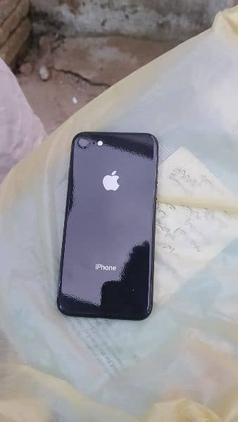 Urgent sale iphone 8 4