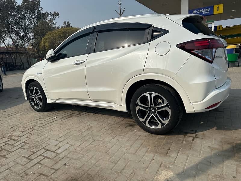 Honda Vezel 2016 import and registered 2019 2