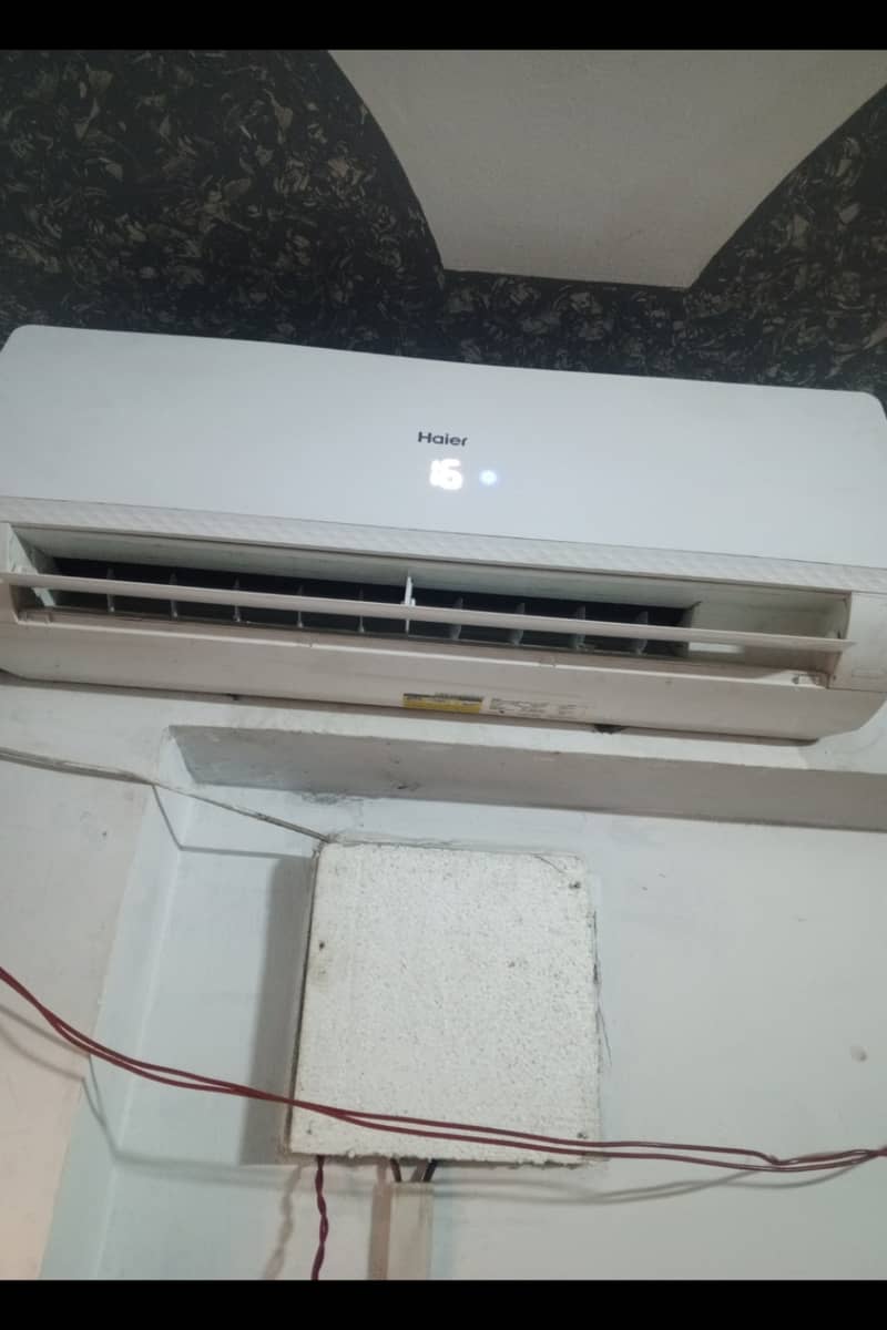 Haier 1 Ton AC Good Condition 2