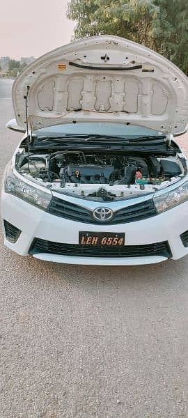 Toyota Corolla GLI 2015/2016 4