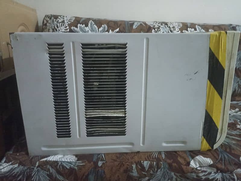 Panasonic 0.75 Ton AC with original gas chill 2