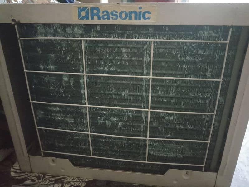 Panasonic 0.75 Ton AC with original gas chill 3