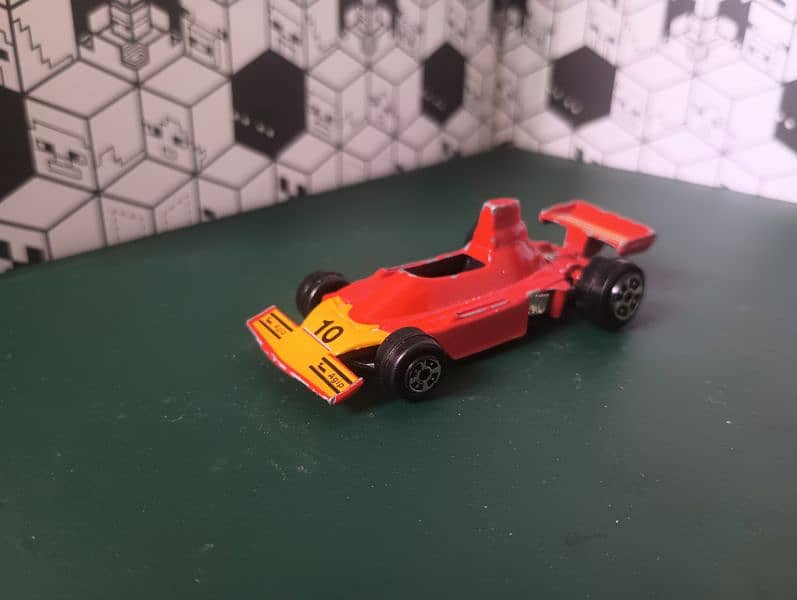 Hotwheels 1:64 scale model 6