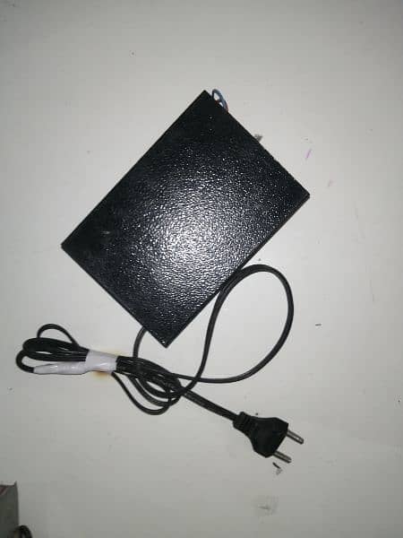 Dc 12 v - 5AMP 3