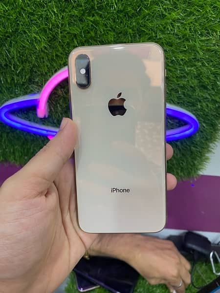 i phone xs / i phone xr /- 03461809478 7