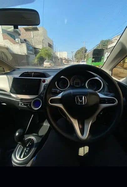 Honda Fit hybird 13