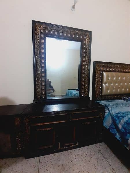 full bed set wooden for urgent sale 6