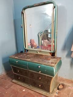 dressing table 0