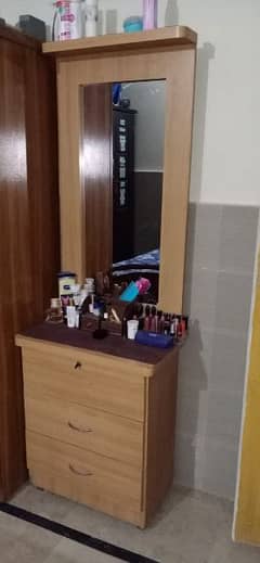 dressing table