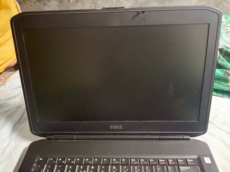 Dell company core i5 laptop 6gb room 6