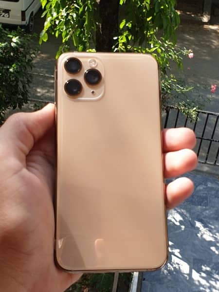 I am selling iPhone 11 Pro pta approved 4