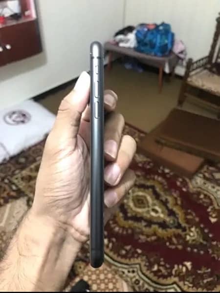 IPHONE 11 128 GB 4