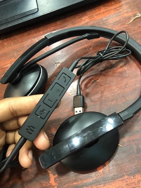 Sennhiser SC 165 USB Noise Cancellation Headphone 1