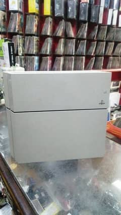 PS4 FAT WHITE COLOUR