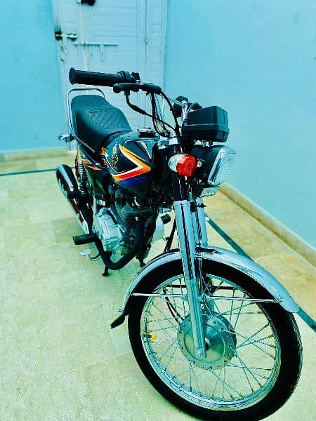 Honda 125cc 2019 Registered Karachi Number 1st Owner Sealed Engine 2