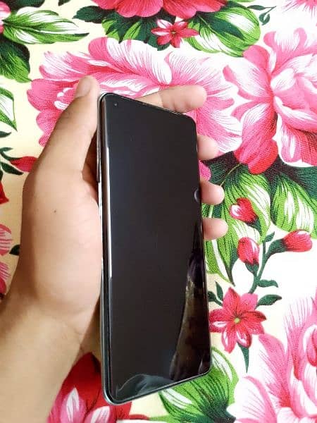 OnePlus 9 pro 5g  12+12Extandable GB ram 256gb memory 3