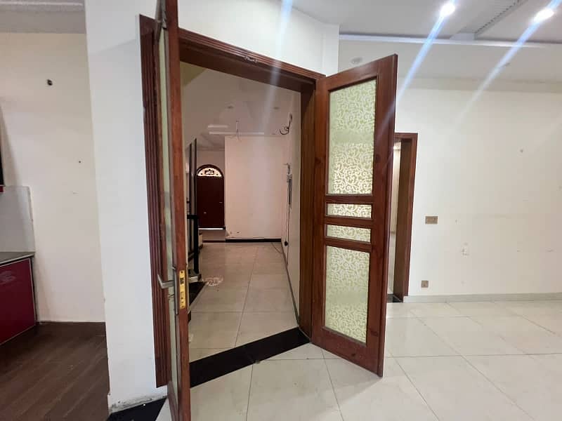1 kanal Upper Portion with Gas Available For Rent In Canal Garden Near Bahria Town Lahore 5