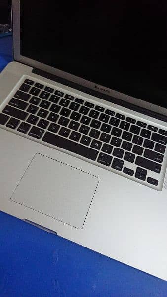 macbook pro 1