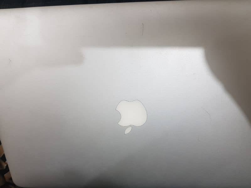 Macbook Pro 2014 (15-inch retina display) price negotiable 7