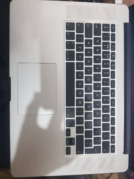 Macbook Pro 2014 (15-inch retina display) price negotiable 8