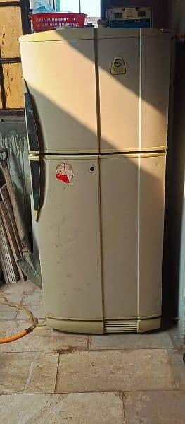 used fridge hai condition good full size 6