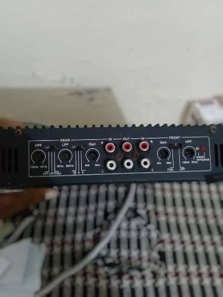 amplifier 0