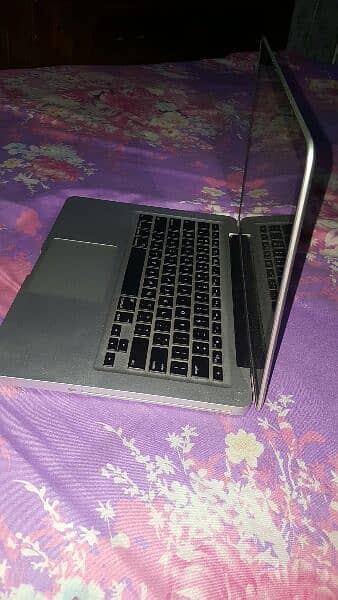 Apple Mac Book Pro Mid 2012 2