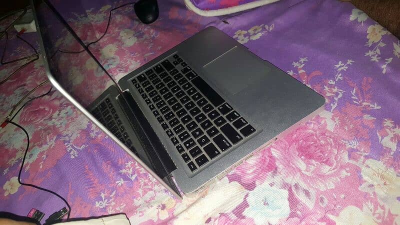 Apple Mac Book Pro Mid 2012 6