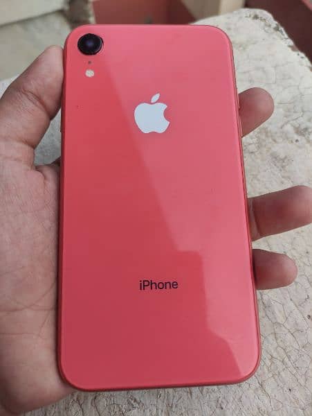 iPhone XR 3